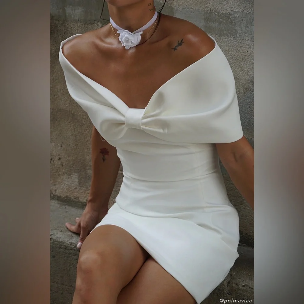 NWT Meshki Gwyneth dress in white with bow engagement dress / graduation dress - Picture 1 of 5